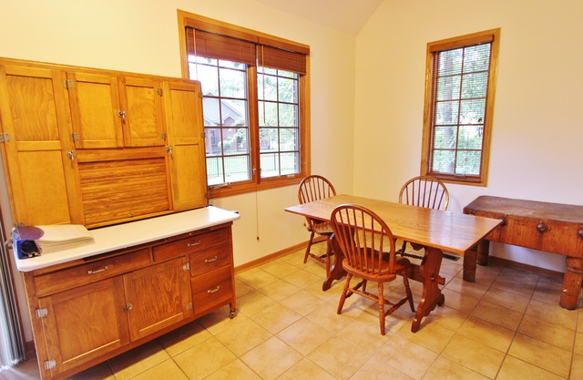 1036 Forest View Dr, Morris, IL 60450 photo 8
