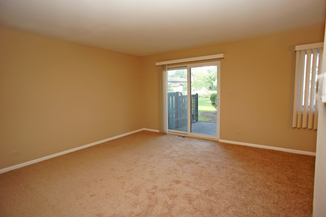 417 Buffalo Trl, Wheeling, IL 60090 photo 4