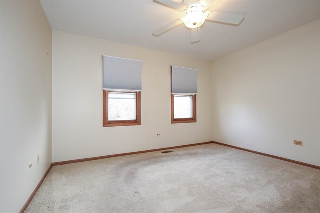 705 Heather Ln, Bartlett, IL 60103 photo 21
