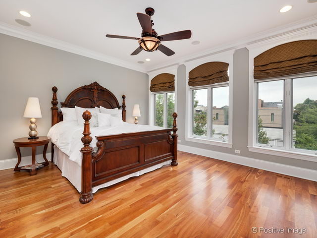 2825 N Lakewood Ave, Chicago, IL 60657 photo 8