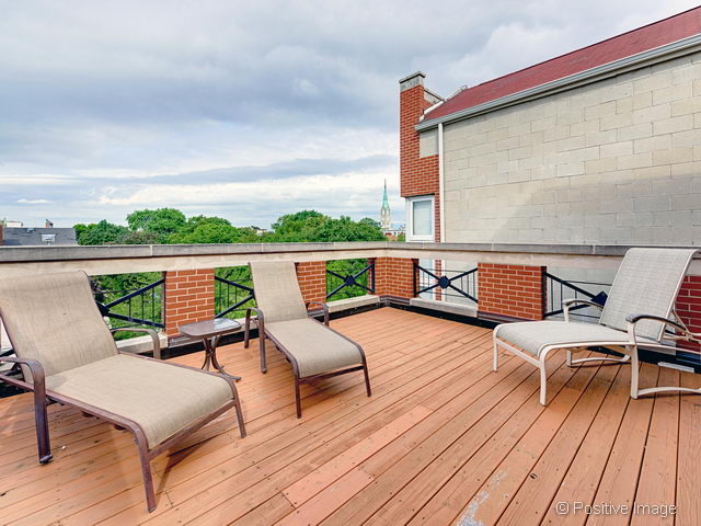 2825 N Lakewood Ave, Chicago, IL 60657 photo 20