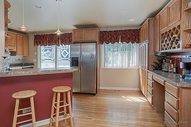 847 Beech Dr, Bolingbrook, IL 60440 photo 4