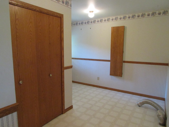 1385 N Gorham Rd, Morris, IL 60450 photo 12