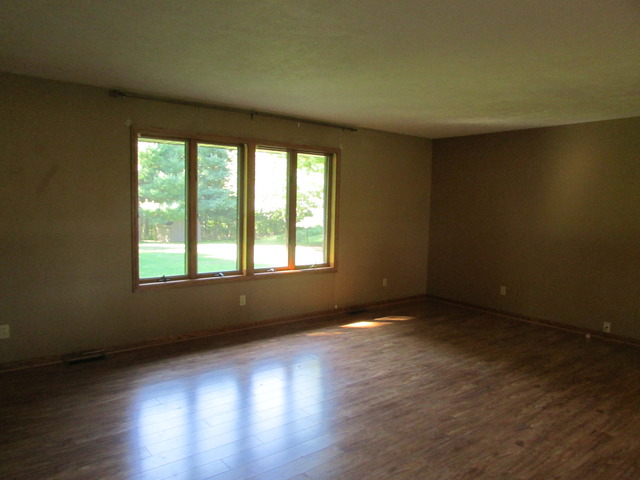 1385 N Gorham Rd, Morris, IL 60450 photo 9