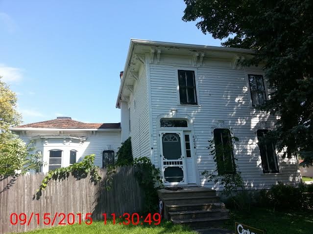 421 Elm St, Maple Park, IL 60151 photo 1