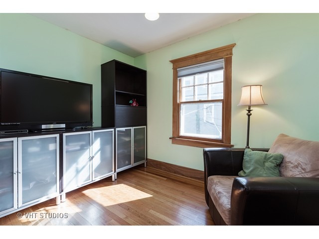 2025 Maple Ave, Evanston, IL 60201 photo 12