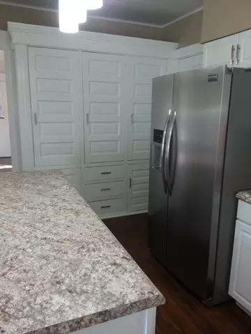 523 Oak Ave, Aurora, IL 60506 photo 9