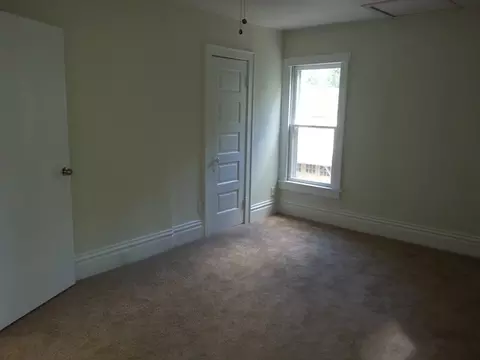 523 Oak Ave, Aurora, IL 60506 photo 15