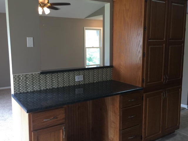 22 Crescent St, Elgin, IL 60123 photo 8
