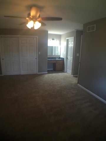 22 Crescent St, Elgin, IL 60123 photo 9