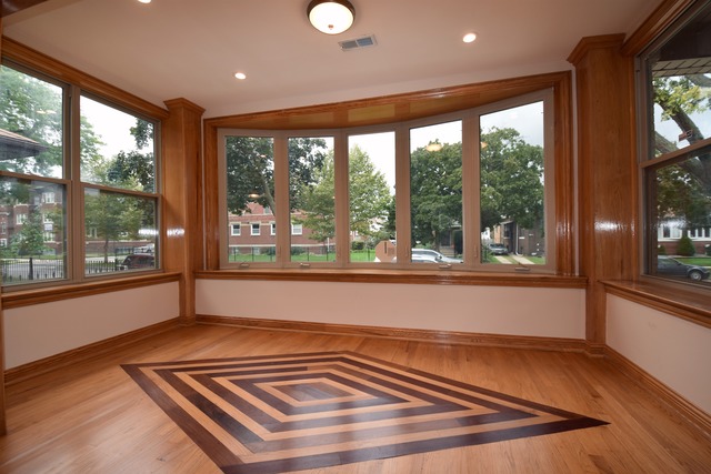7749 S Cregier Ave, Chicago, IL 60649 photo 3