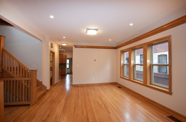 7749 S Cregier Ave, Chicago, IL 60649 photo 5