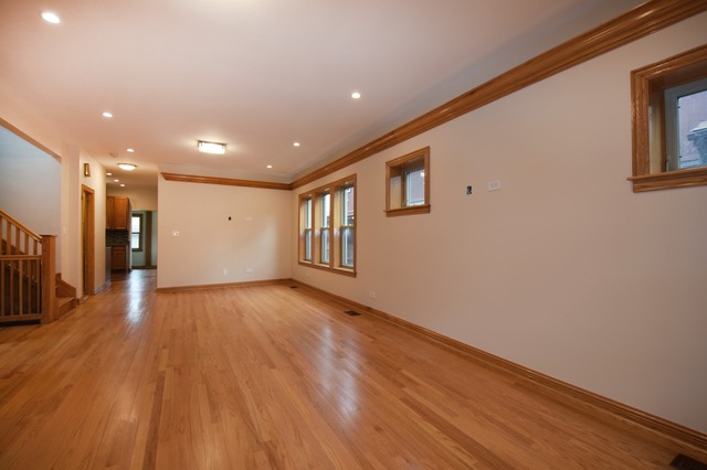7749 S Cregier Ave, Chicago, IL 60649 photo 4