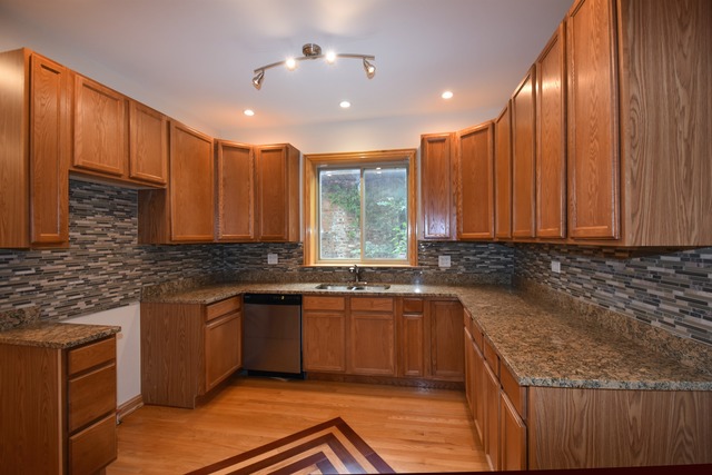 7749 S Cregier Ave, Chicago, IL 60649 photo 7