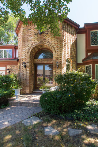 1828 Wakeman Ct, Wheaton, IL 60187 photo 2