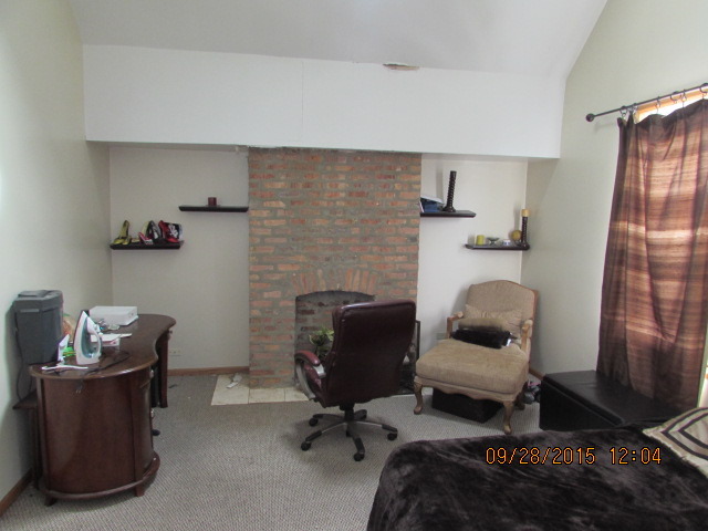 718 E 44th St, Chicago, IL 60653 photo 4