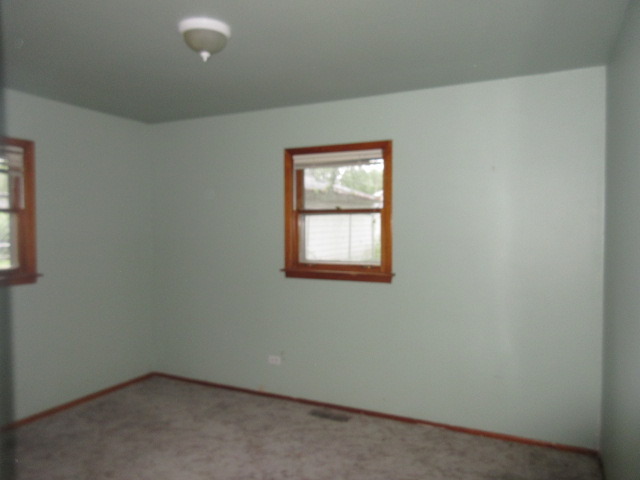 3140 Florence Ave, Steger, IL 60475 photo 8