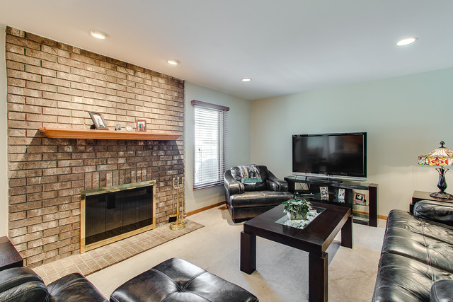 801 Kent Cir, Bartlett, IL 60103 photo 7