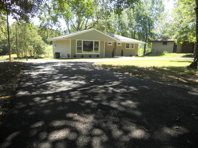 23617 W Devon Dr, Channahon, IL 60410 photo 3