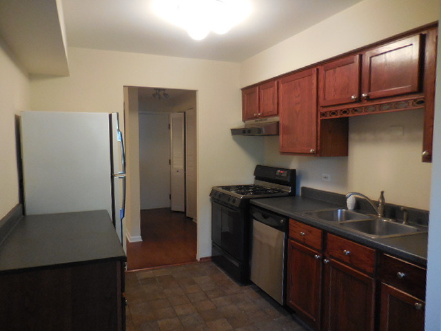 1500 Sandstone Dr #315, Wheeling, IL 60090 photo 7