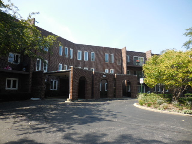 1500 Sandstone Dr #315, Wheeling, IL 60090 photo 14
