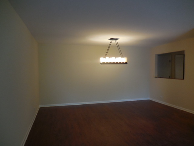 1500 Sandstone Dr #315, Wheeling, IL 60090 photo 4