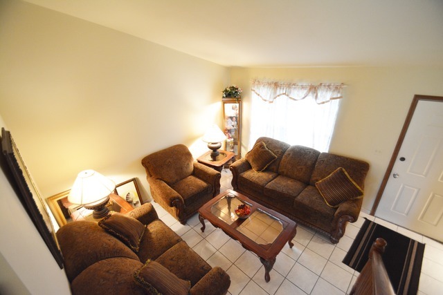 1345 Elder Dr, Aurora, IL 60506 photo 4