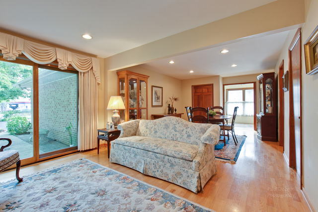 1829 E Grand Ave, Lindenhurst, IL 60046 photo 7