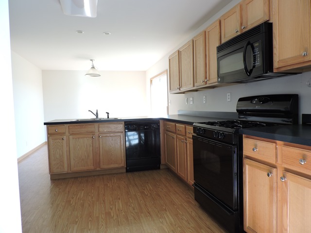 644 Settlement Dr, Maple Park, IL 60151 photo 3