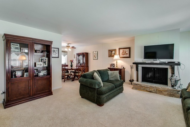 124 Crescent Dr, Glenview, IL 60025 photo 6
