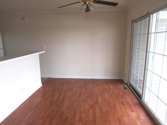 5 S525 Scots Dr #e, Naperville, IL 60563 photo 8