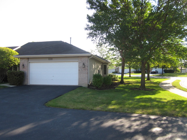 13311 Red Cedar Ln, Plainfield, IL 60544 photo 2