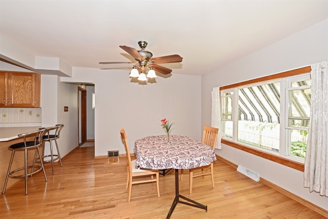 4231 Prairie Ave, Brookfield, IL 60513 photo 3