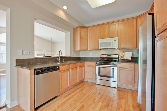 2770 Langley Cir, Glenview, IL 60026 photo 8