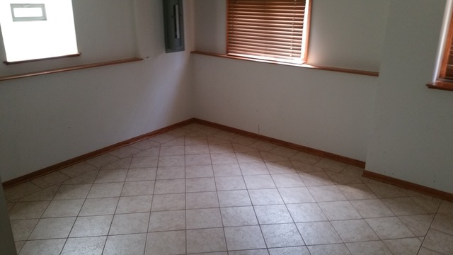 5701 W 83rd St, Burbank, IL 60459 photo 8