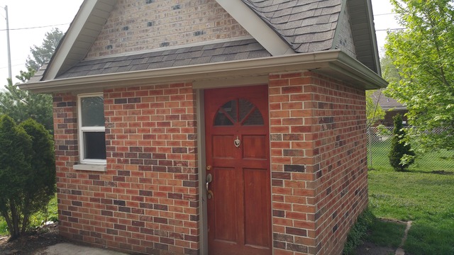 5701 W 83rd St, Burbank, IL 60459 photo 2