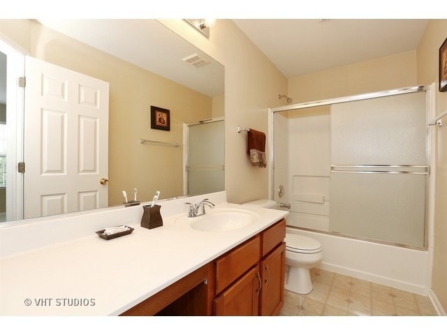 24300 Leski Ln, Plainfield, IL 60585 photo 8