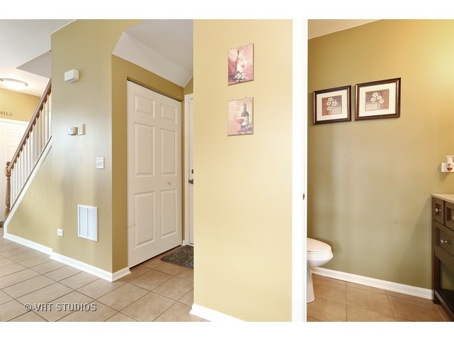 24300 Leski Ln, Plainfield, IL 60585 photo 6
