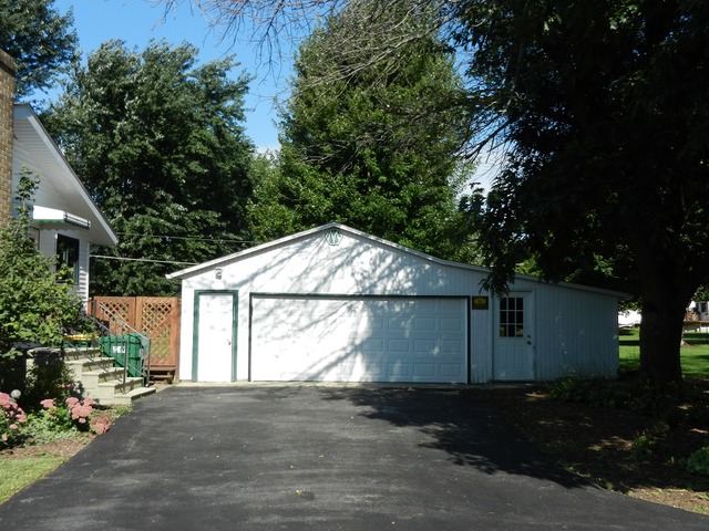 46 W418 Locust St, Elburn, IL 60119 photo 18