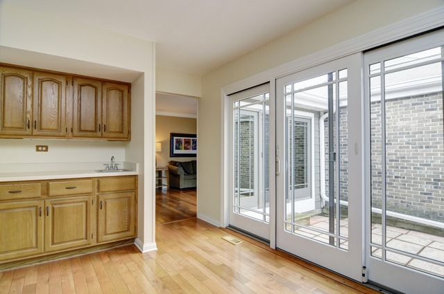 2099 Timber Ln, Wheaton, IL 60189 photo 7
