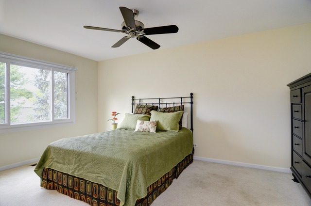 2099 Timber Ln, Wheaton, IL 60189 photo 12