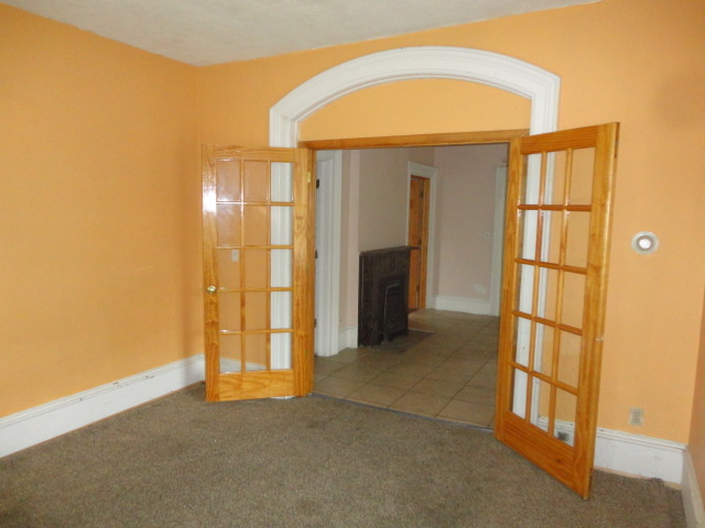 21 Hill Ave, Elgin, IL 60120 photo 5