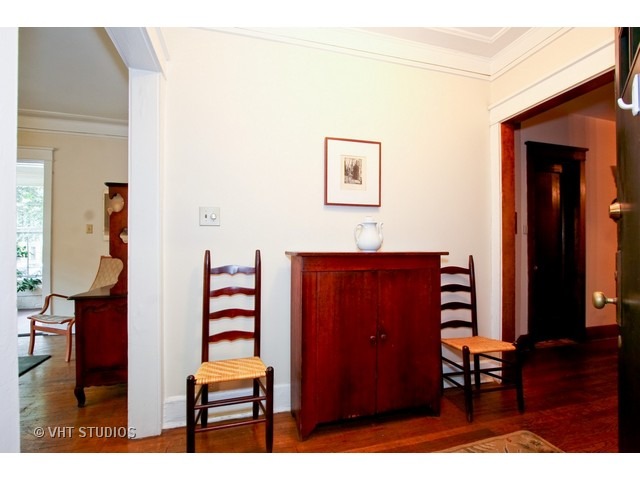 1646 E 54th St #1, Chicago, IL 60615 photo 2