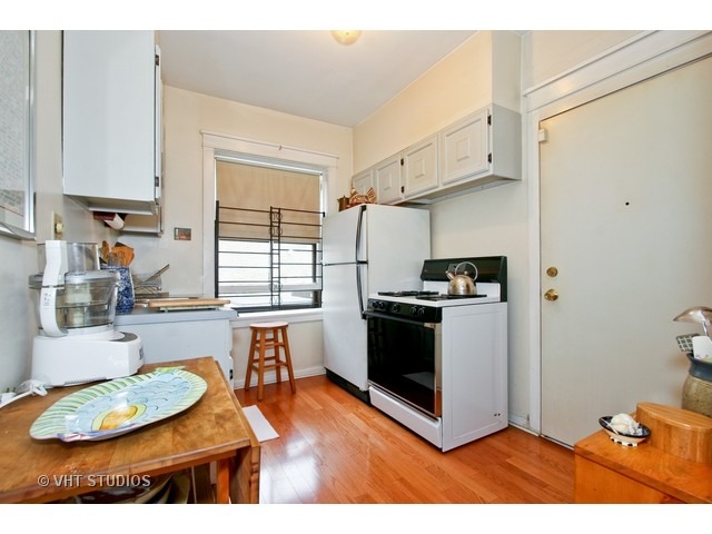 1646 E 54th St #1, Chicago, IL 60615 photo 5