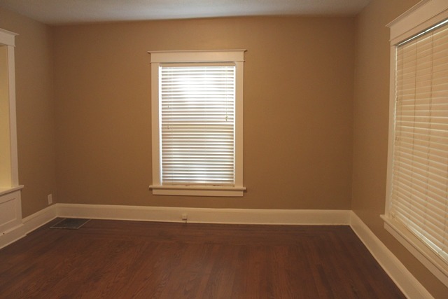 890 S Poplar Ave, Kankakee, IL 60901 photo 2