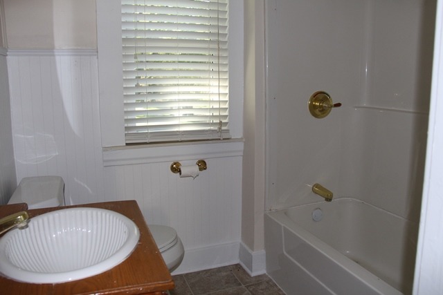 890 S Poplar Ave, Kankakee, IL 60901 photo 9