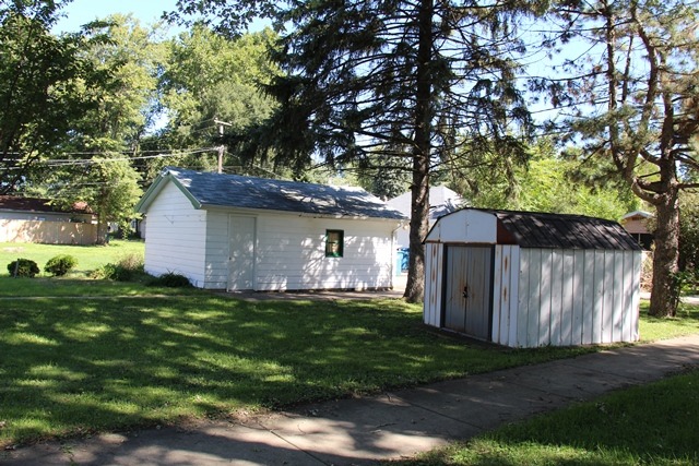 890 S Poplar Ave, Kankakee, IL 60901 photo 15