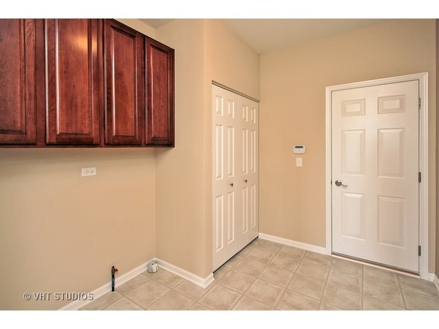 2011 Hillsboro Ln, Harvard, IL 60033 photo 17
