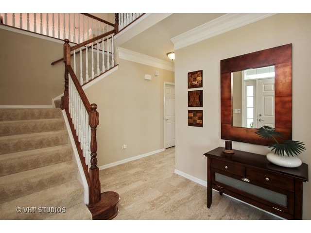 2011 Hillsboro Ln, Harvard, IL 60033 photo 2