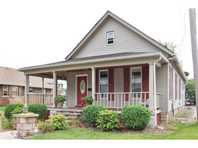 810 W John St, Joliet, IL 60435 photo 16